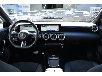 Mercedes-Benz A 200 AMG Line 7G-Tronic