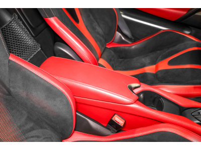 McLaren 720S PERFORMANCE COUPÉ - MEMPHIS RED - SPECIAL PAINT