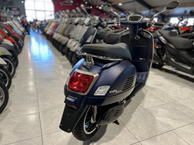Vespa GTS Super Tech 300