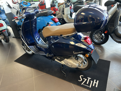 Vespa Primavera 125 