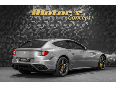 Ferrari FF V12 - GRIGIO TITANIO