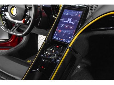 Ferrari Roma V8 - ROSSO FIORANO