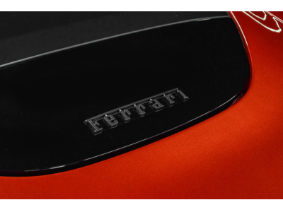 Ferrari Roma V8 - ROSSO FIORANO