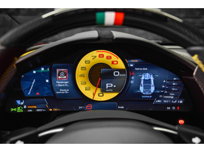 Ferrari Roma V8 - ROSSO FIORANO