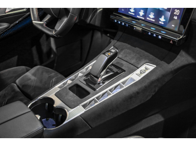 DS Automobiles DS7 E-TENSE 4X4 PERFORMANCE LINE+