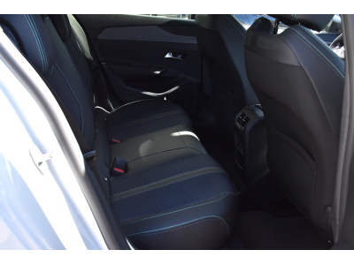 Peugeot 308 1.5 BlueHDI Allure EAT8