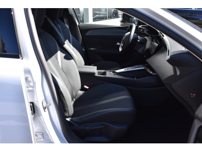 Peugeot 308 1.5 BlueHDI Allure EAT8