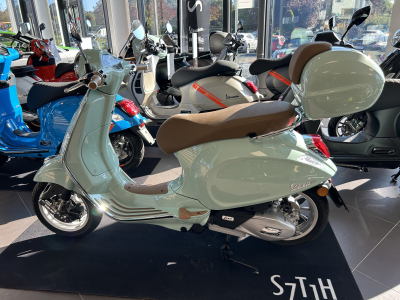 Vespa Primavera 125 