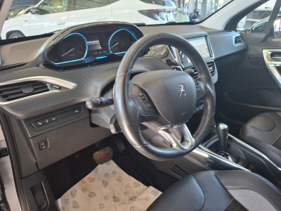Peugeot 2008 1.6 E-HDI 92 ALLURE, B.AUTO ,1 HAND / 15600KM, CUIR, NAVI, TEMPOMAT, BLUETOOTH,GARANTIE 12 MOIS