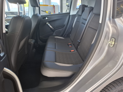 Peugeot 2008 1.6 E-HDI 92 ALLURE, B.AUTO ,1 HAND / 15600KM, CUIR, NAVI, TEMPOMAT, BLUETOOTH,GARANTIE 12 MOIS