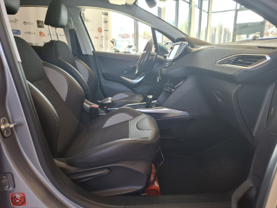 Peugeot 2008 1.6 E-HDI 92 ALLURE, B.AUTO ,1 HAND / 15600KM, CUIR, NAVI, TEMPOMAT, BLUETOOTH,GARANTIE 12 MOIS