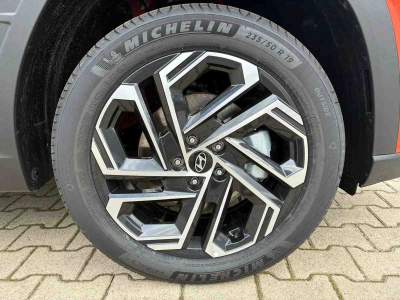 Hyundai Tucson 1.6 T-GDI HEV 215 AT GO
