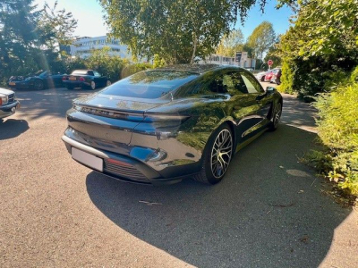 Porsche Taycan 4 S