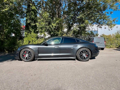 Porsche Taycan 4 S