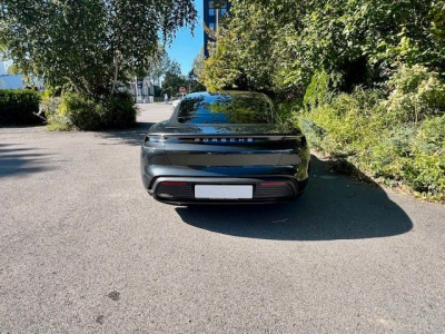 Porsche Taycan 4 S