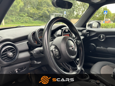 MINI Cooper 1.5 136cv Automat. Carbon Black Color Line