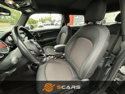 MINI Cooper 1.5 136cv Automat. Carbon Black Color Line