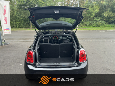 MINI Cooper 1.5 136cv Automat. Carbon Black Color Line