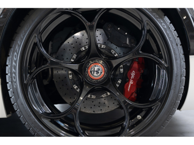 Alfa Romeo Giulia Quadrifoglio GTA 2.9 V6 AT /5 SEATS /VOLL CARBON/  AKRAPOVIC /