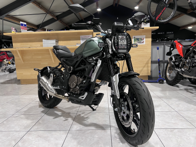 Voge 300ac 