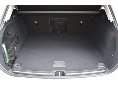 Volvo XC60 2.0 B5 MHEV AWD Plus Dark