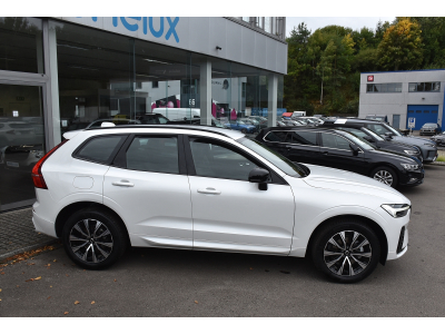 Volvo XC60 2.0 B5 MHEV AWD Plus Dark