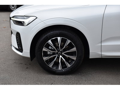 Volvo XC60 2.0 B5 MHEV AWD Plus Dark