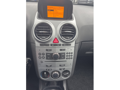 Opel Corsa 1.4 100CV AUTO