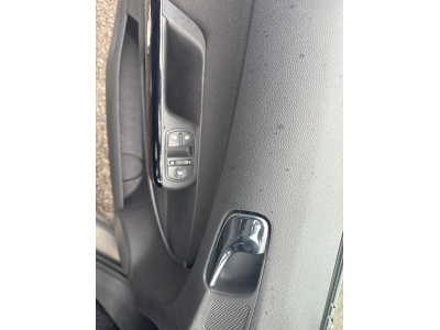 Opel Corsa 1.4 100CV AUTO