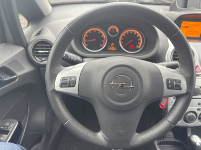 Opel Corsa 1.4 100CV AUTO