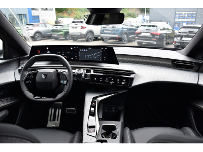 Peugeot 5008 GT Hybrid 145 e-DSC6