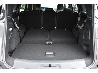 Peugeot 5008 GT Hybrid 145 e-DSC6