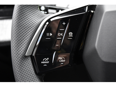 Peugeot 5008 GT Hybrid 145 e-DSC6