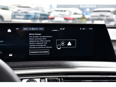 Peugeot 5008 GT Hybrid 145 e-DSC6