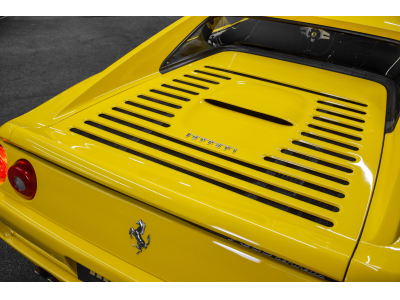 Ferrari F355 Berlinetta - GIALLO MODENA