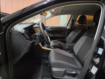 Volkswagen Polo 1.0 TSI 95CV LIVE DSG7 (automatique)