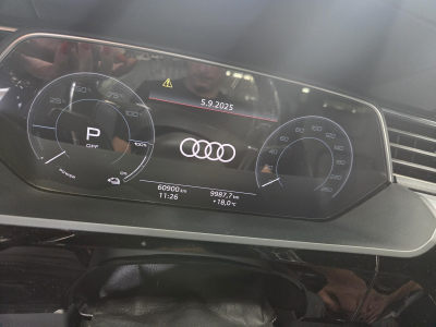 Audi e-tron 71 kWh 50 Quattro S line - autonomie 320 kms