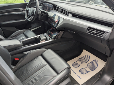 Audi e-tron 71 kWh 50 Quattro S line - autonomie 320 kms