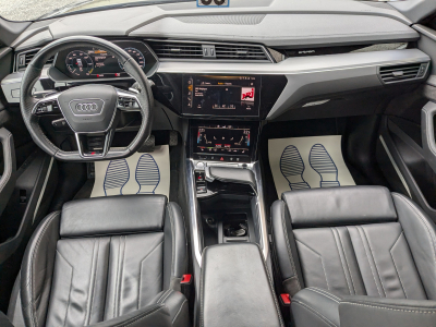 Audi e-tron 71 kWh 50 Quattro S line - autonomie 320 kms