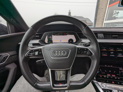 Audi e-tron 71 kWh 50 Quattro S line - autonomie 320 kms