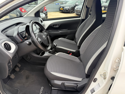 Toyota Aygo 1.0 VVTI X-Play