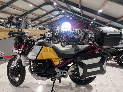 Moto Guzzi V 85 TT Evocative Jaune