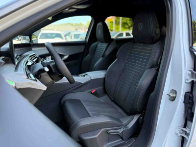 Peugeot 3008 1.2 Hybrid 145 E-DSC6 GT