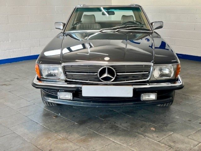 Mercedes-Benz SL 560 CABRIOLET