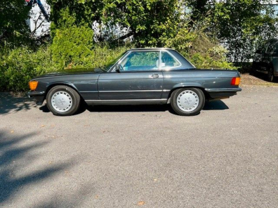 Mercedes-Benz SL 560 CABRIOLET