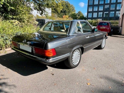 Mercedes-Benz SL 560 CABRIOLET