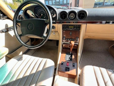 Mercedes-Benz SL 560 CABRIOLET