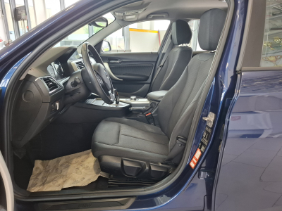 BMW 118 i FACELIFT AUTO LED NAVI