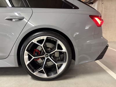 Audi RS6 RS6 PERFORMANCE 4.0 TFSI quattro/ B&O/PANO/HUP/23/ 360°