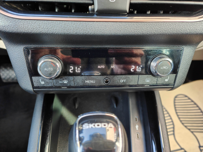 Skoda Kamiq 1.0 TSI STYLE CUIR CHAUFFANT GPS CAMERA CARPLAY